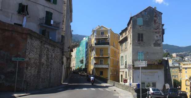 Bastia, une des villes les plus pauvres de France.
