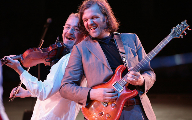 Emir Kusturica et the NSO enflamment le Festival (Dr)