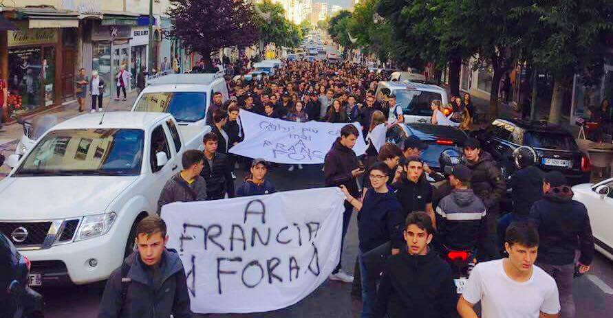 A "Ghjuventù Liceana" en marche à Ajaccio