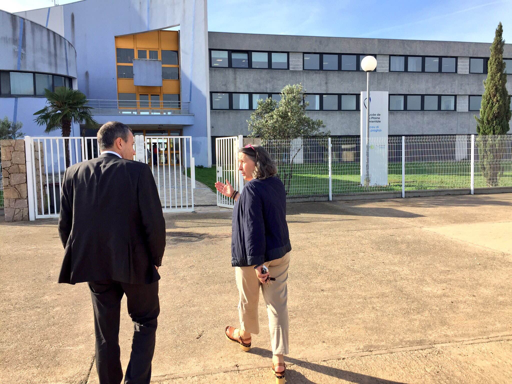 Le président de l'assemblée de Corse a été reçu ce matin par le proviseur du lycée de la Plaine Marie Caroline Vitte