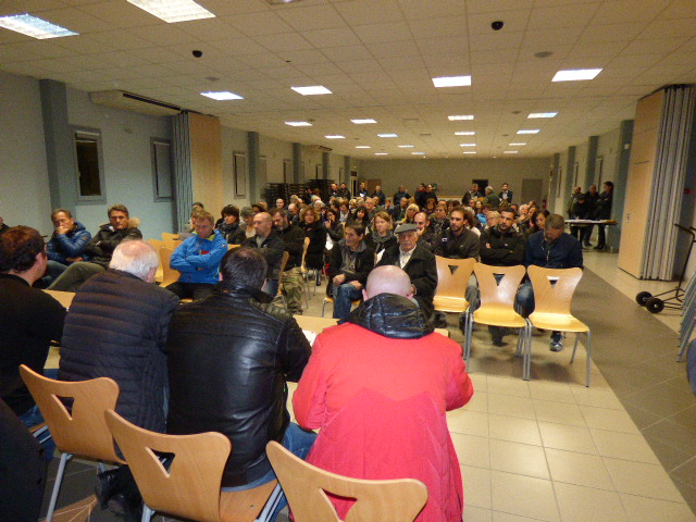 La population est dans l'attente d'une réaction de l'état.