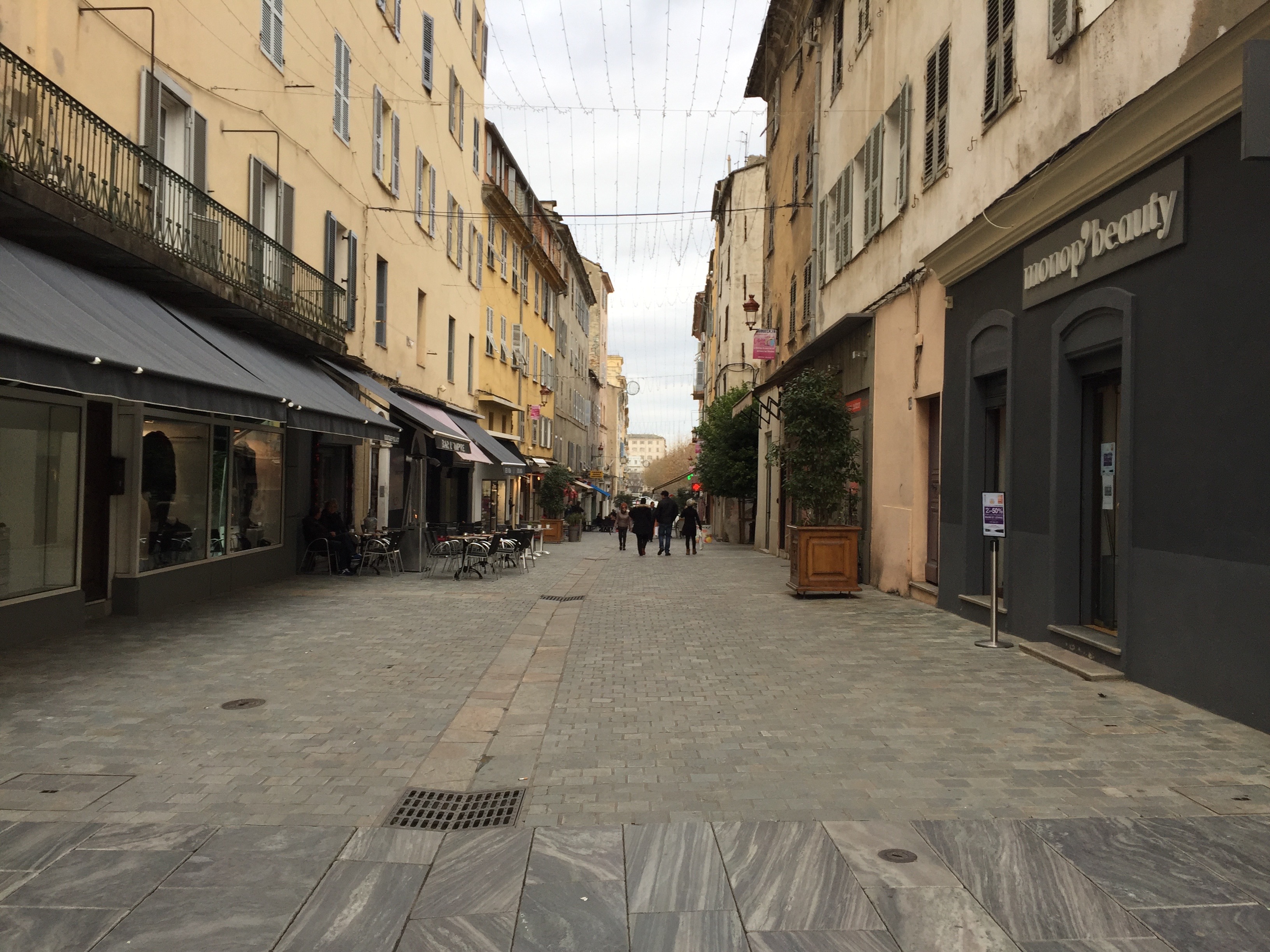 Bastia : Un début de soldes très calme