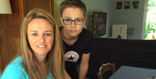 Marine Martin et son fils Nathan qui souffre de troubles liés à la Dépakine
