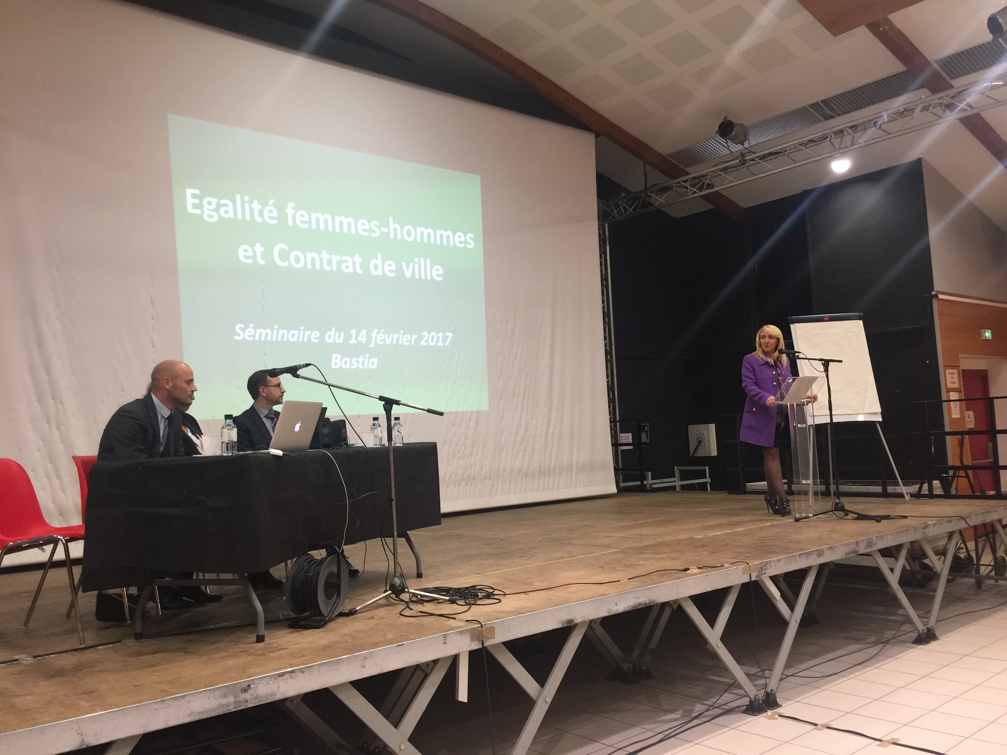 La ville de Bastia prend des dispositions en faveur de l’égalité femmes-hommes
