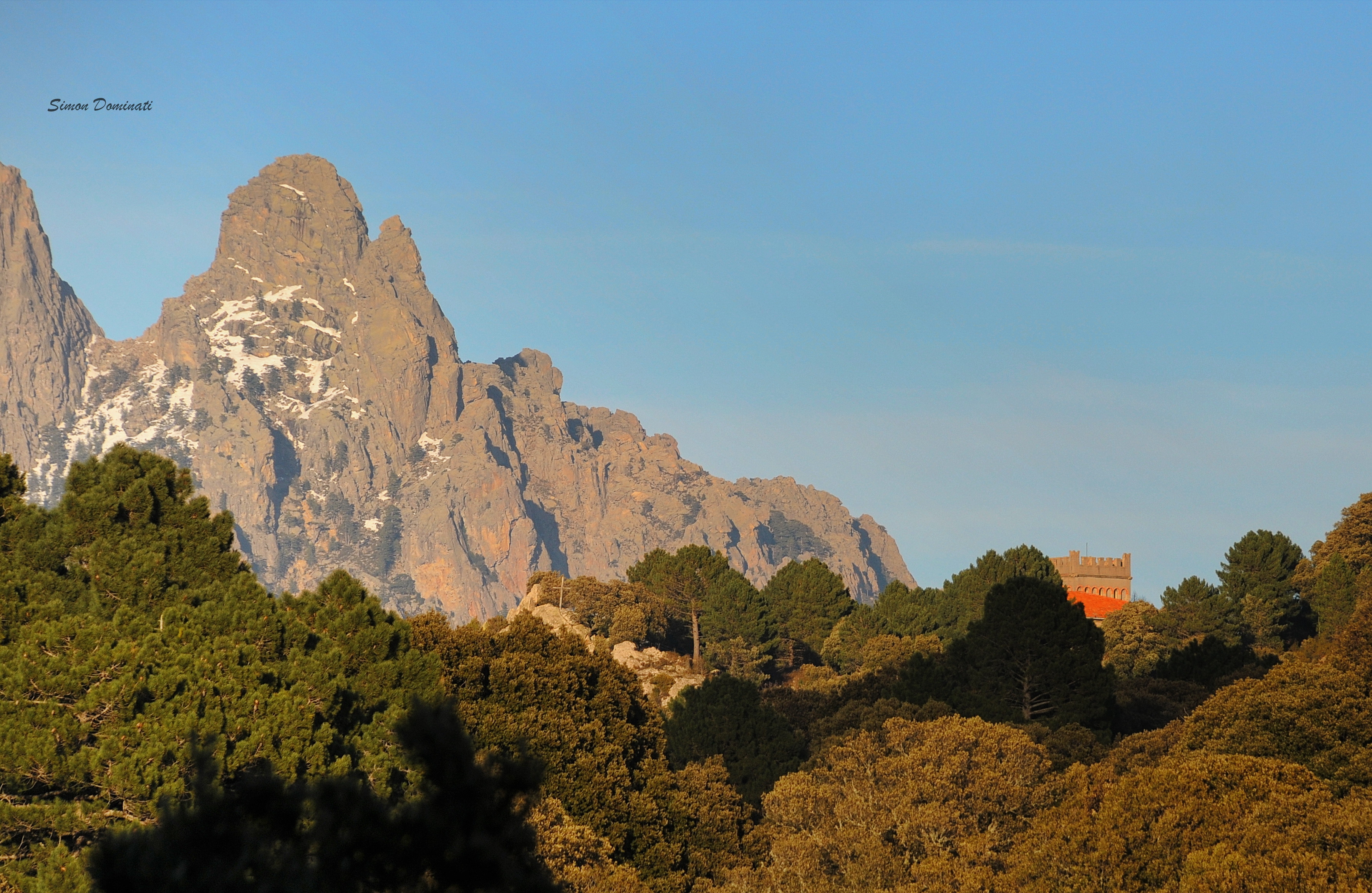 Alta Rocca : Quenza village masqué