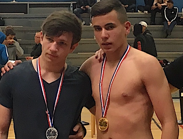 Hugo Boigeol à droite en or