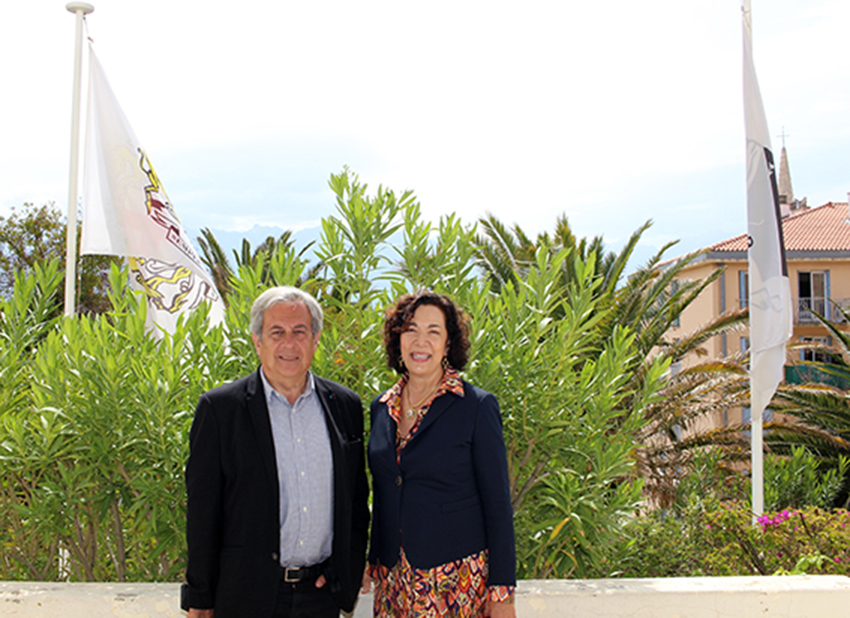 Monique Quesada, consul général des Etats-Unis d'Amérique reçue par le maire de Calvi