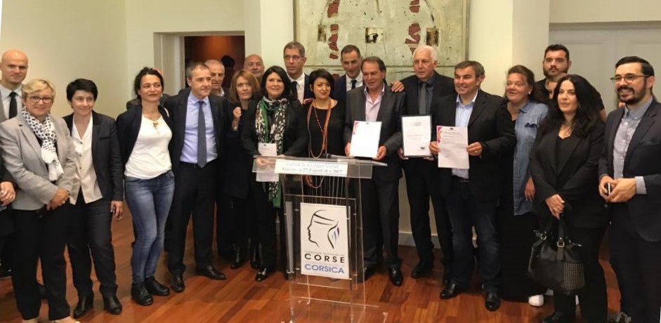 Signature de la charte de la langue corse par Bastia, Bastelicaccia et i Tarucconi