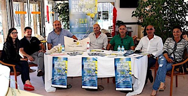 Les Rencontres  du bien-être en Balagne dans la pinède de Calvi