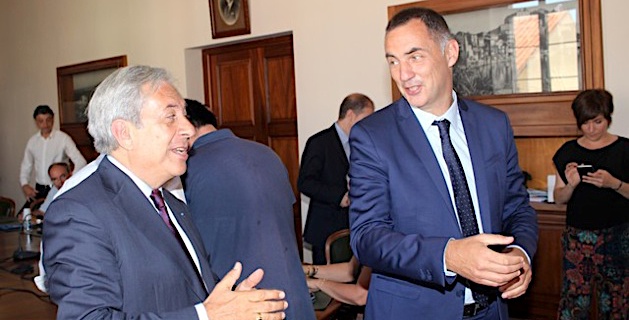 Calvi : Réunion de travail en mairie et visite du centre de conservation du patrimoine pour Gilles Simeoni