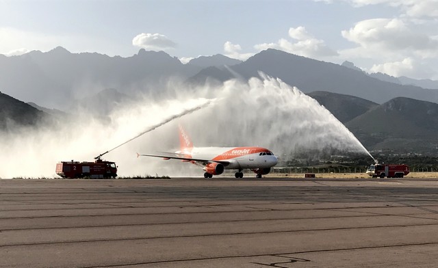 Vol Inaugural Geneve Calvi Easyjet Poursuit Son Implantation En Corse