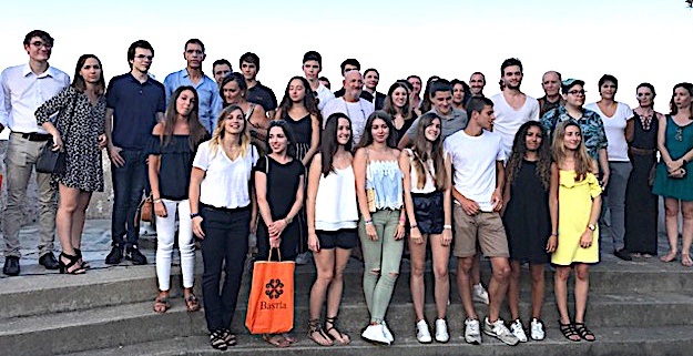 Les lauréats du Bac mention « très bien » reçus à la mairie de Bastia