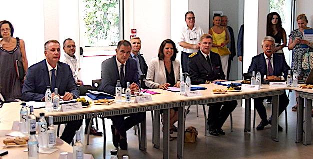 Bastia : Agnès Buzyn, ministre des Solidarités et de la Santé, prend le pouls de l’hôpital