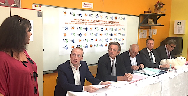 Les signataires de la convention