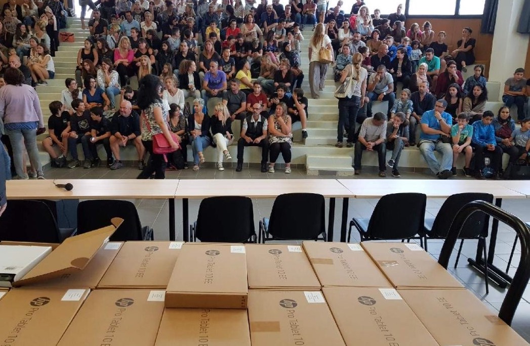 Collège du Fium'Orbu : 181 élèves de 4eme ont reçu une tablette numérique