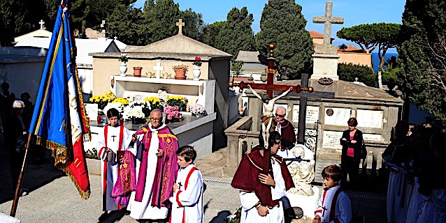 Cérémonies à Calvi pour honorer les défunts 