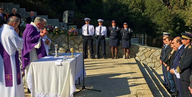 Messe au carré militaire de st Antoine