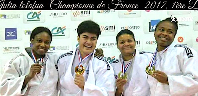 Julia Tolofua (2eme à partir de la gauche) : Championne de France ! (Photos TV judo)