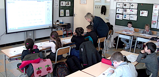 Bastia : Le recteur en visite dans les classes dédoublées