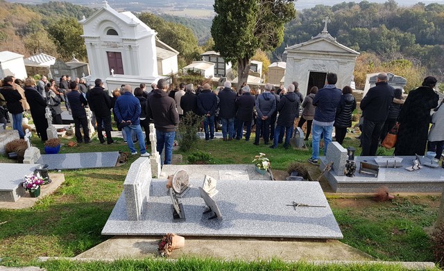 Gratuit Images La Grande Famille Du Tennis Insulaire Reunie Pour Accompagner le plus cool salutations