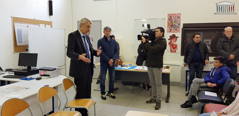 Le député de Haute-Corse Michel Castellani au collège de Saint-Florent