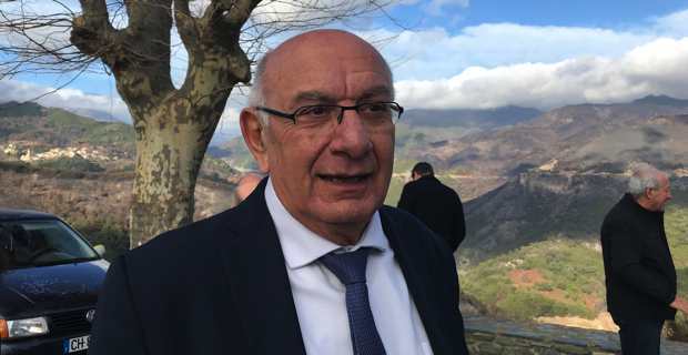 Pierre-Marie Mancini, maire de Costa et président de l’association des maires de Haute-Corse, à Chiatra, lors de la visite de Mme Gourault, juste après les incendies.