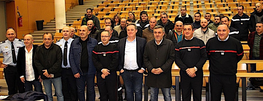 (Photos  SIS 2B communication)