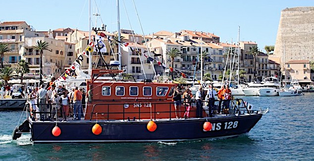 La SNS 128 "Notre-Dame de la Serra" quitte Calvi