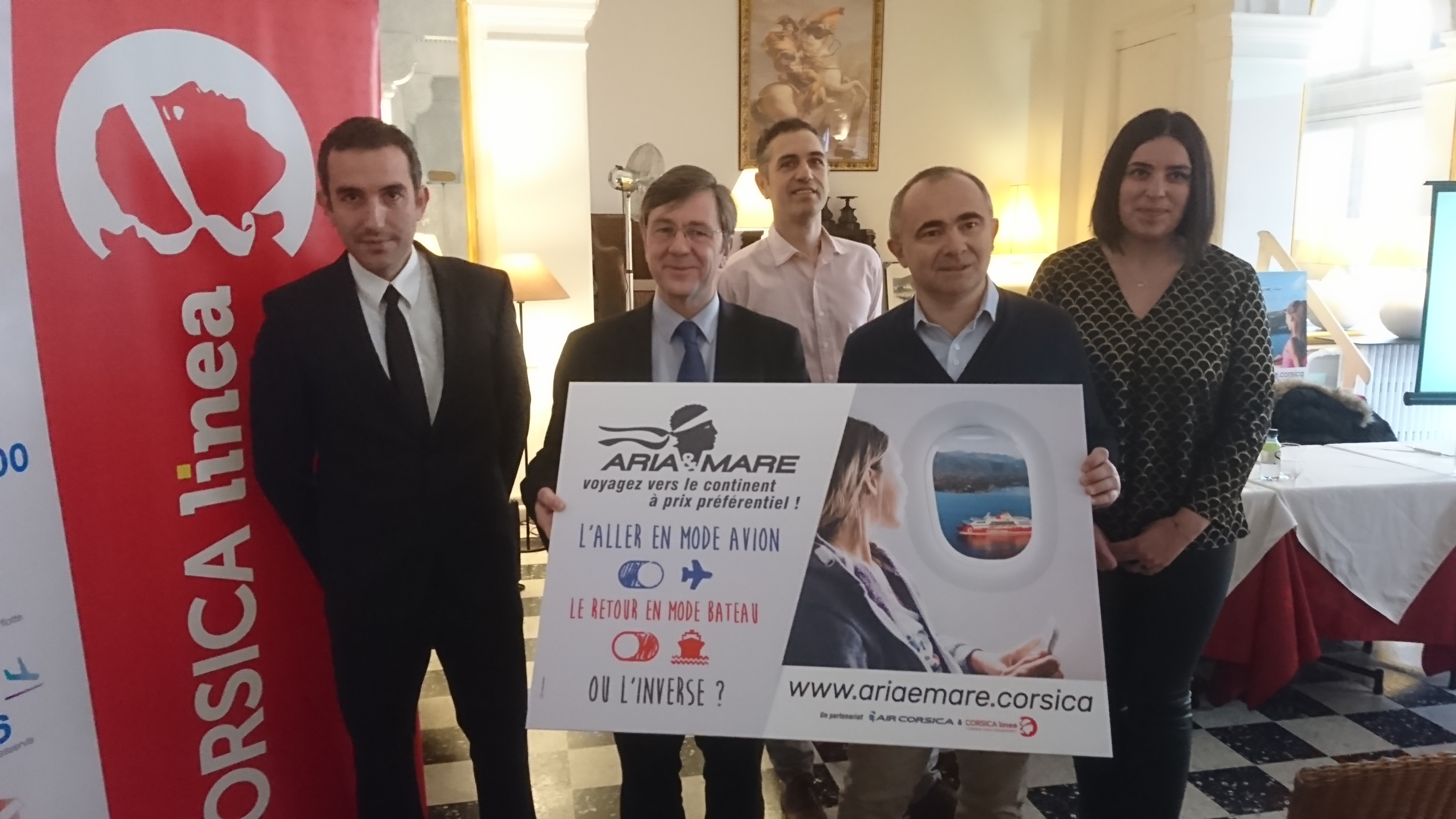 L'offre a été présentée ce mardi matin dans un café ajaccien par Hervé Pierret et Pierre-Antoine Villanova, respectivement membre du directoire d'Air Corsica et directeur général de Corsica Linea.