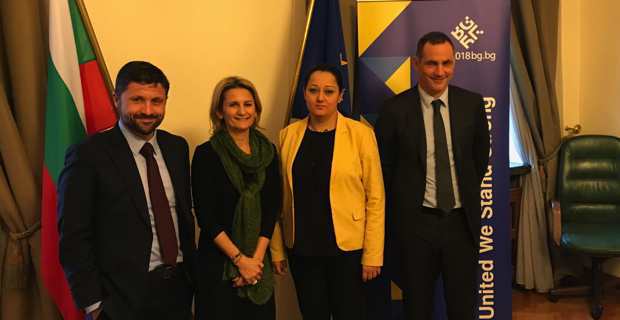 Le député Jean-Félix Acquaviva, la conseillère exécutive Nanette Maupertuis, et le président de l’Exécutif Corse, Gilles Simeoni, reçus par la Vice-Premier Ministre en charge de la présidence européenne, Liliana Pavlova.