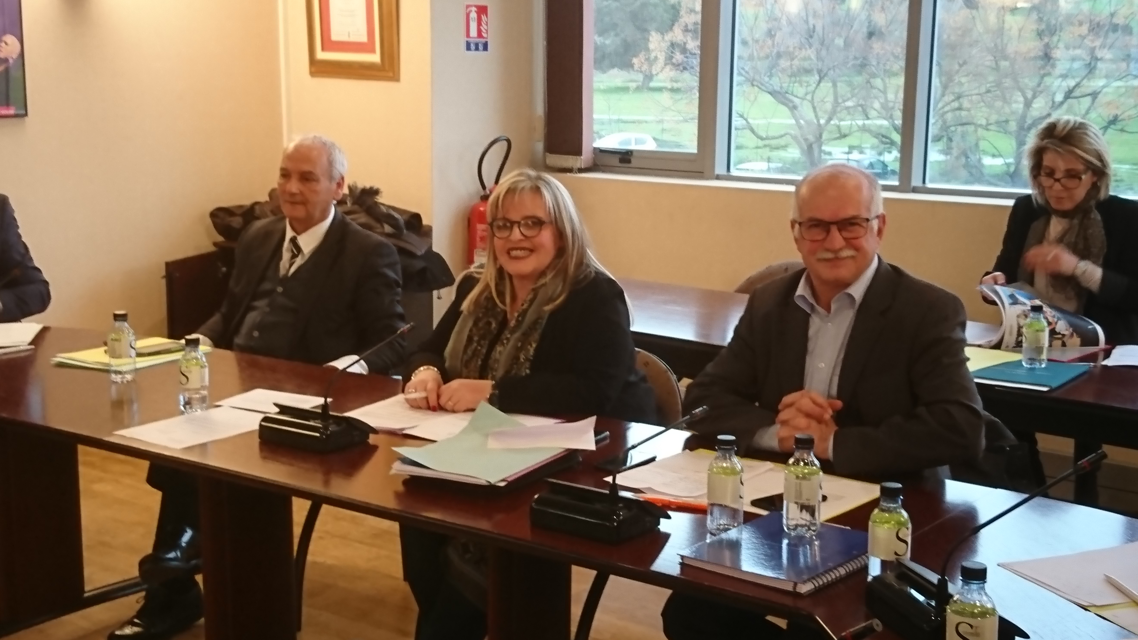 Ce mercredi, Marie-Hélène Casanova (au centre) a succédé à Jean Biancucci (à droite) à la tête du conseil de surveillance d'Air Corsica.