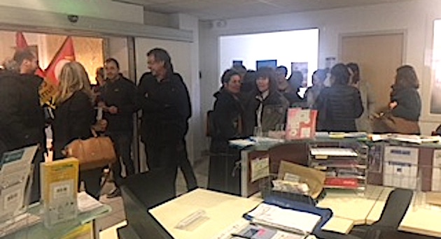 Les salariés des Ehpad investissent l’ARS à Ajaccio : "Plus de moyens pour les personnes âgées" 