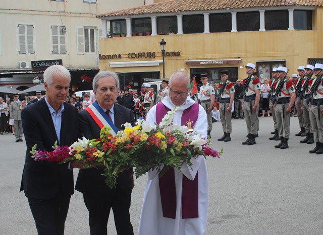 8-Mai 1945 : Messe, hommage aux morts et remise de décorations à Calvi