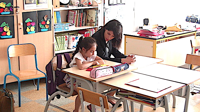 Julie Benetti in situ à l'école Calloni à Bastia