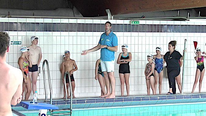 Le champion olympique 2008 Alain Bernard a dirigé un entraînement à la piscine du Fango à Bastia