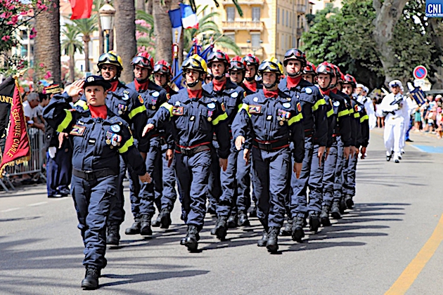 Défilé, remise de décorations, feu d'artifice et bal populaire pour le 14 juillet à Ajaccio