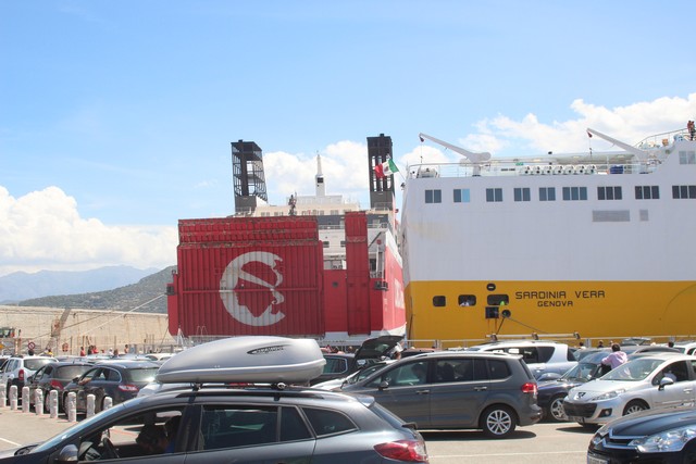 14 000 passagers et plus de 4 000 véhicules ont débarqué au port de L'Ile-Rousse
