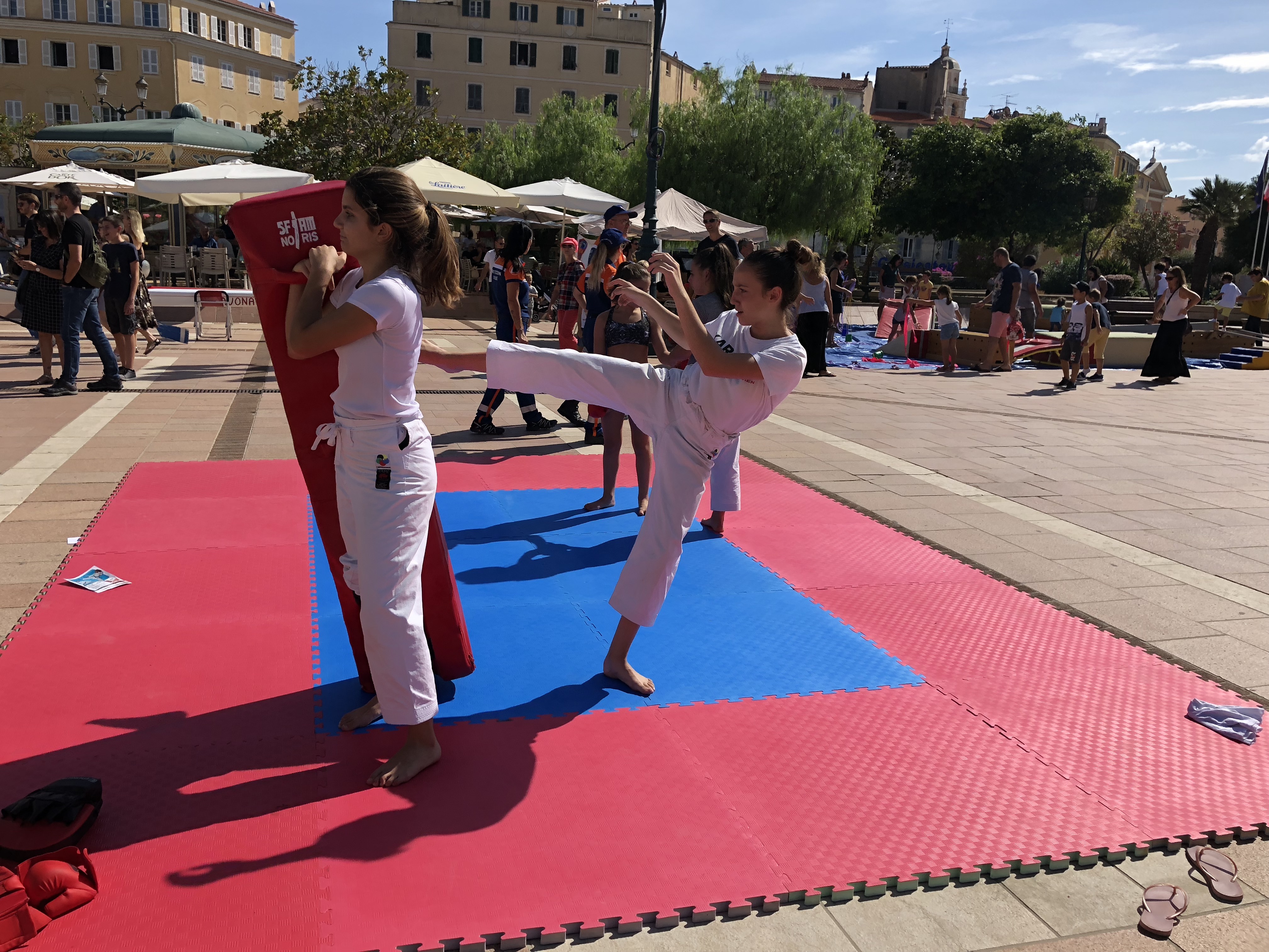 Ajaccio : Carton plein pour Associ in festa