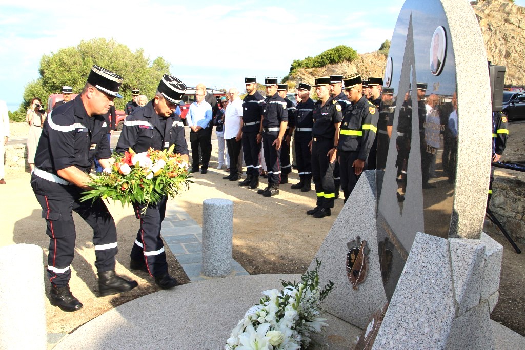 La mémoire des sapeurs-sauveteurs Cameau et Fauvel, honorée à Palasca