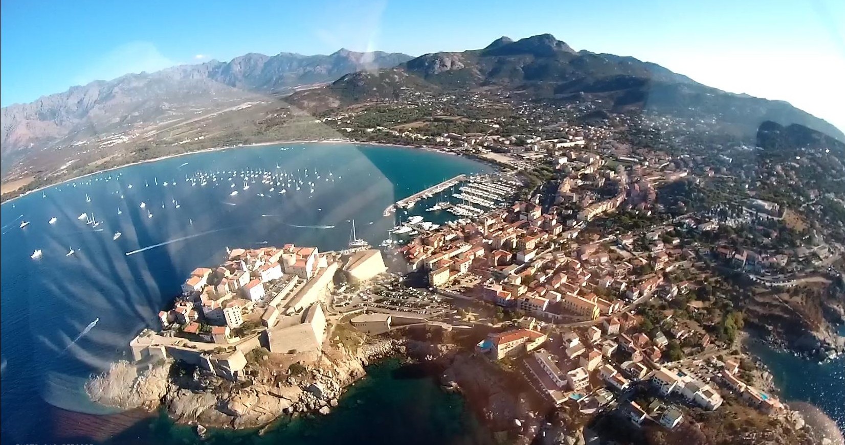 La photo du jour : Ciel, mon Calvi !