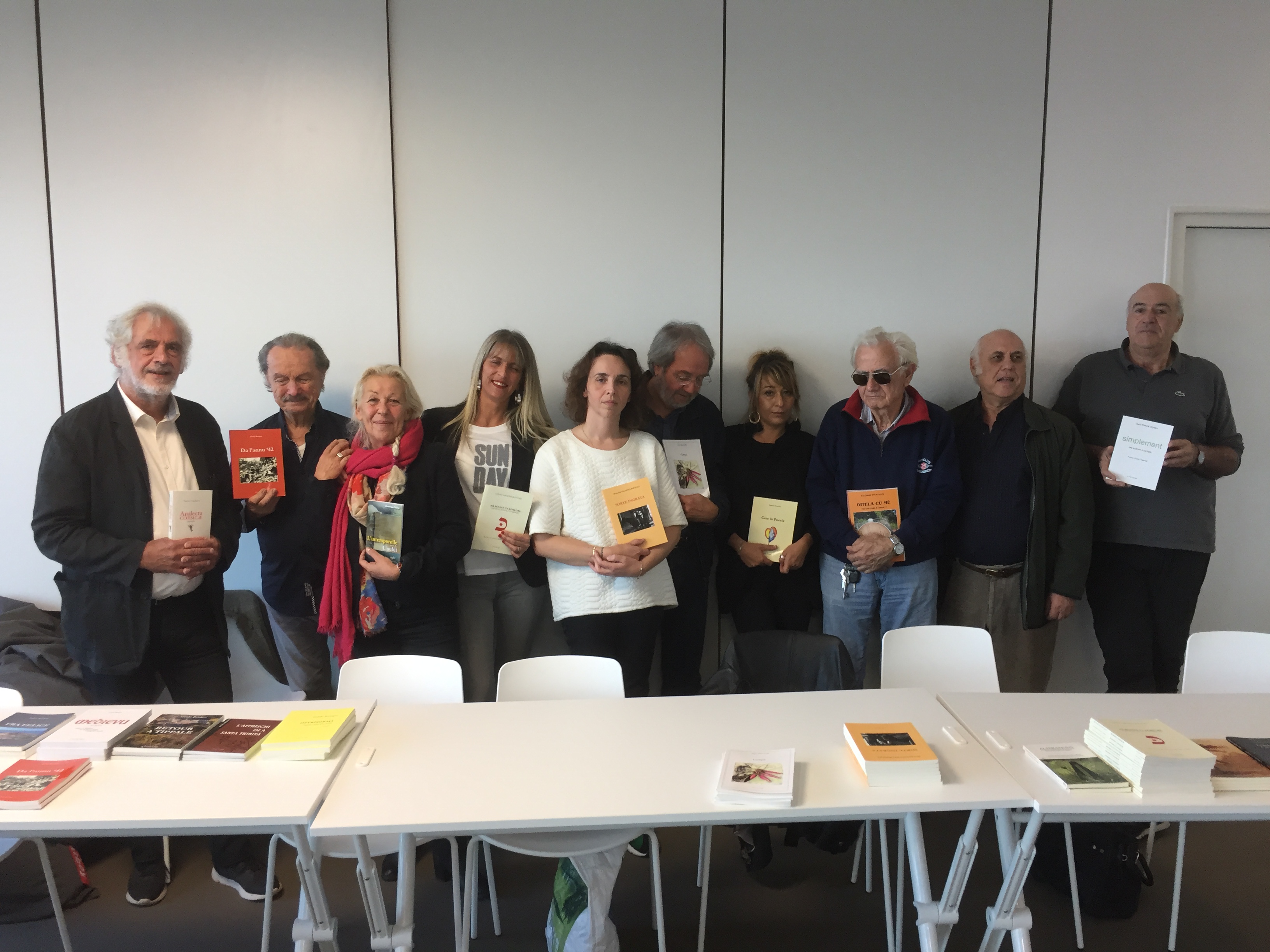 Auteurs et éditeur de Fior di carta réunis à l'Alb'Oru