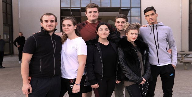 Sept des onze jeunes qui participeront aux Olympiades des métiers