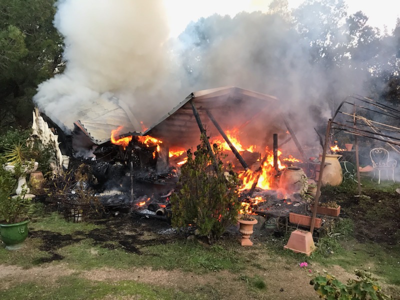 Un Mobil-home entièrement détruit par les flammes à Montegrossu