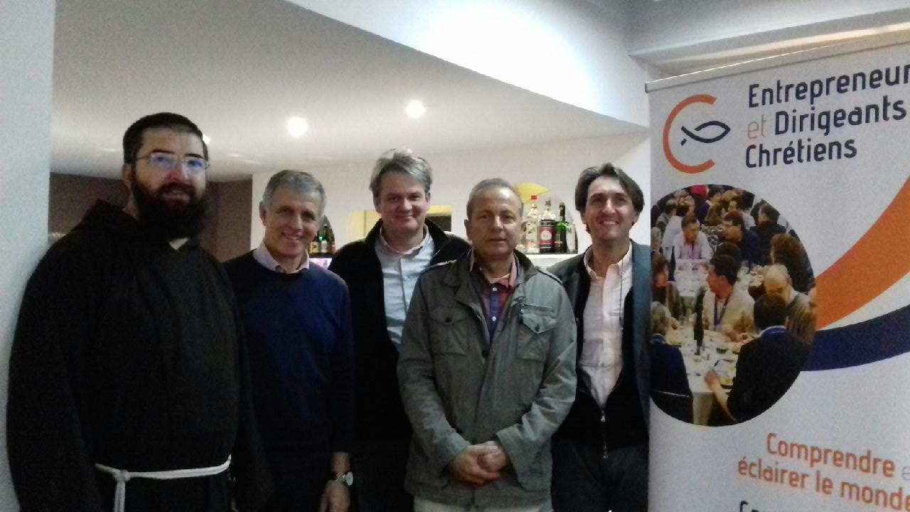 Etienne Meloni, 4ème en partant de la gauche, entouré du Père François-Dominique, Michel Latil, président EDC PACAM, l'aumonier de la faculté de médecine à Marseille et Dominique Vaschalde, président EDC Corse du sud