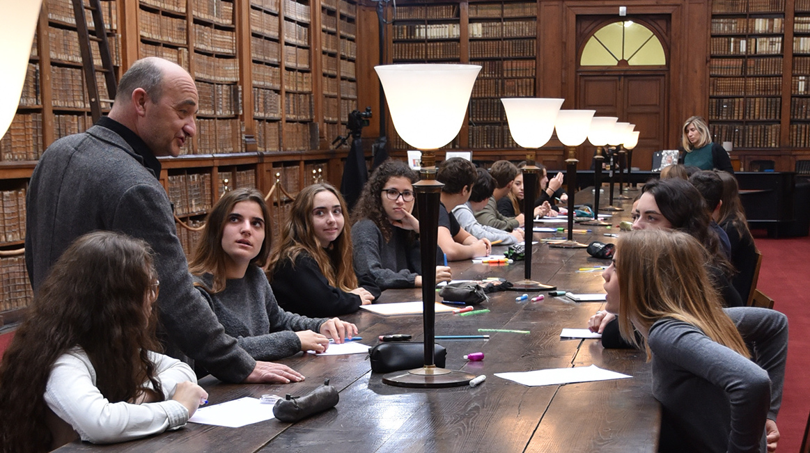 Un dittatu in umaggiu à Ghjuvan Teramu Rocchi