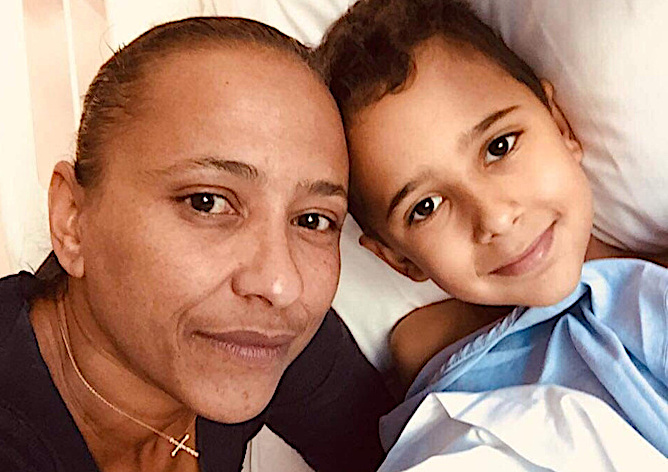 Enzo et sa maman Claudia