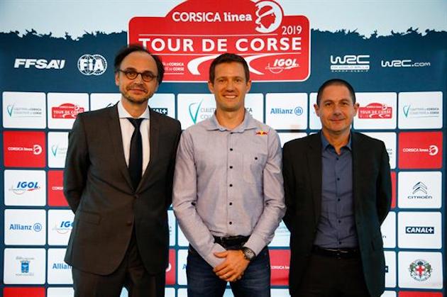 Nicolas Deschaux (à gauche) président de la FFSA; a procédé récemment à la présentation officielle de la quatrième manche du Championnat du Monde des Rallyes en compagnie de Sébastien Ogier et de Pascal Trojani.