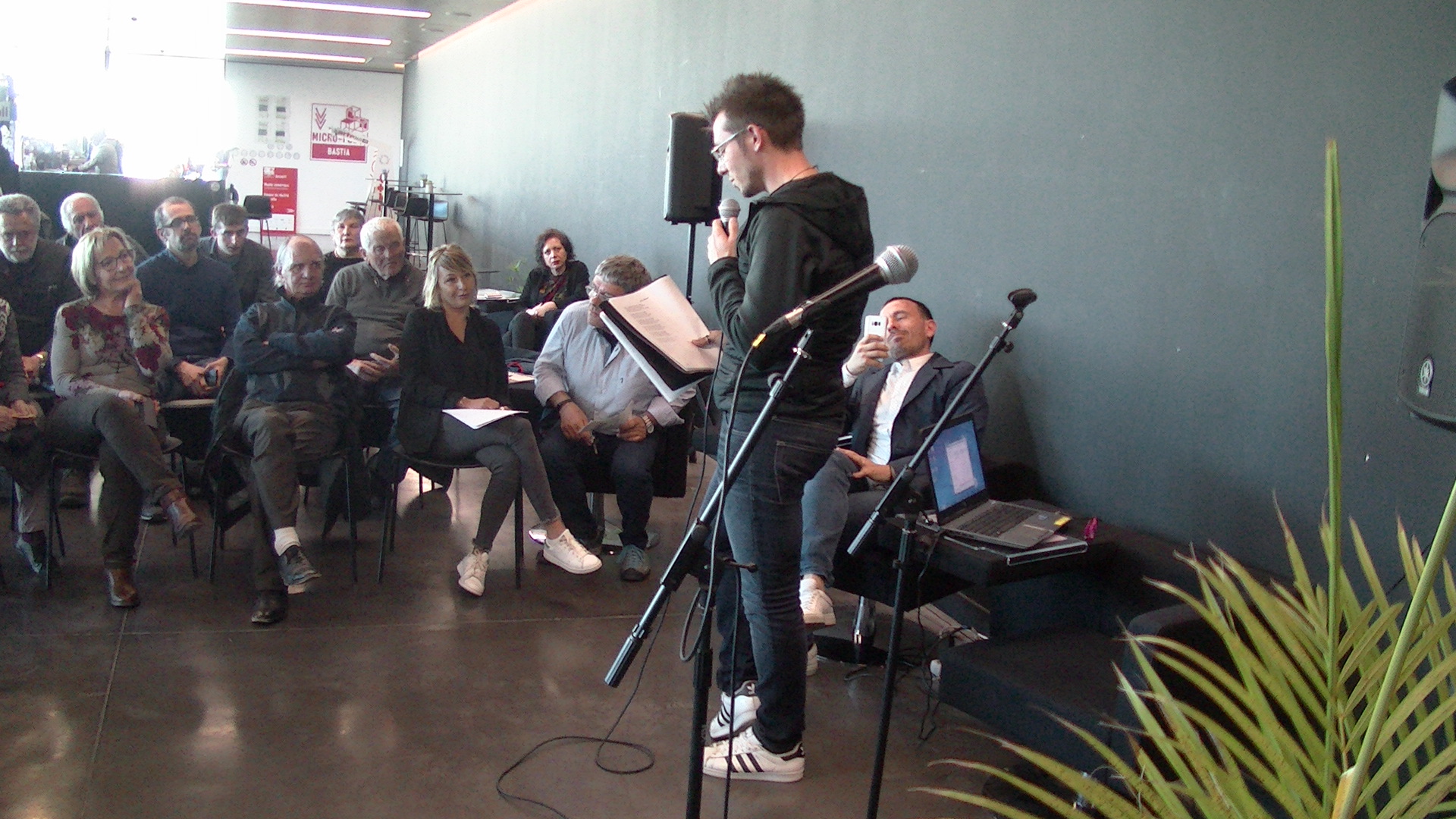 Bastia : L’Alb’Oru fête le printemps des poètes …