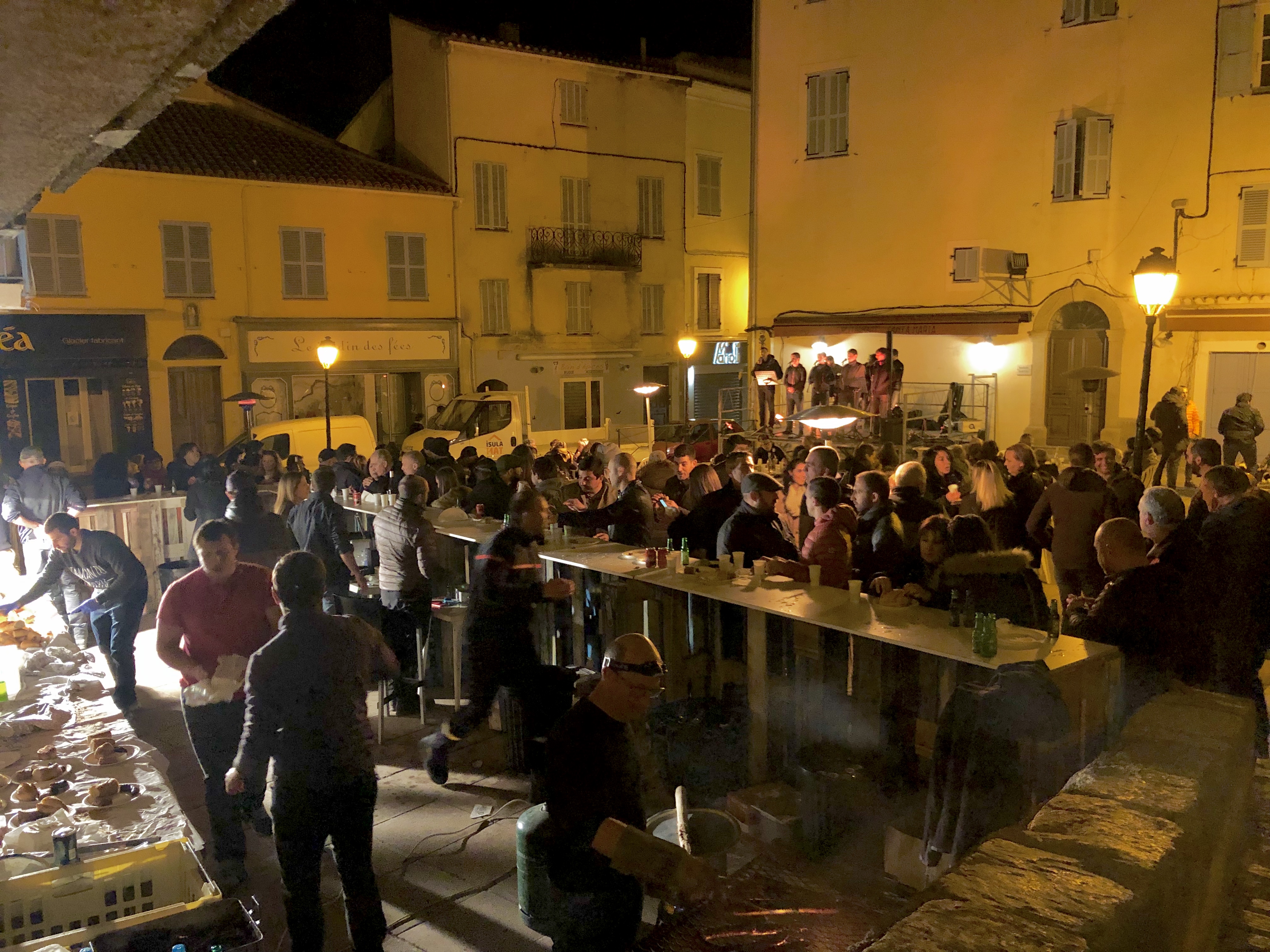 Belle soirée festive pour l'amicale des sapeurs-pompiers de Calvi