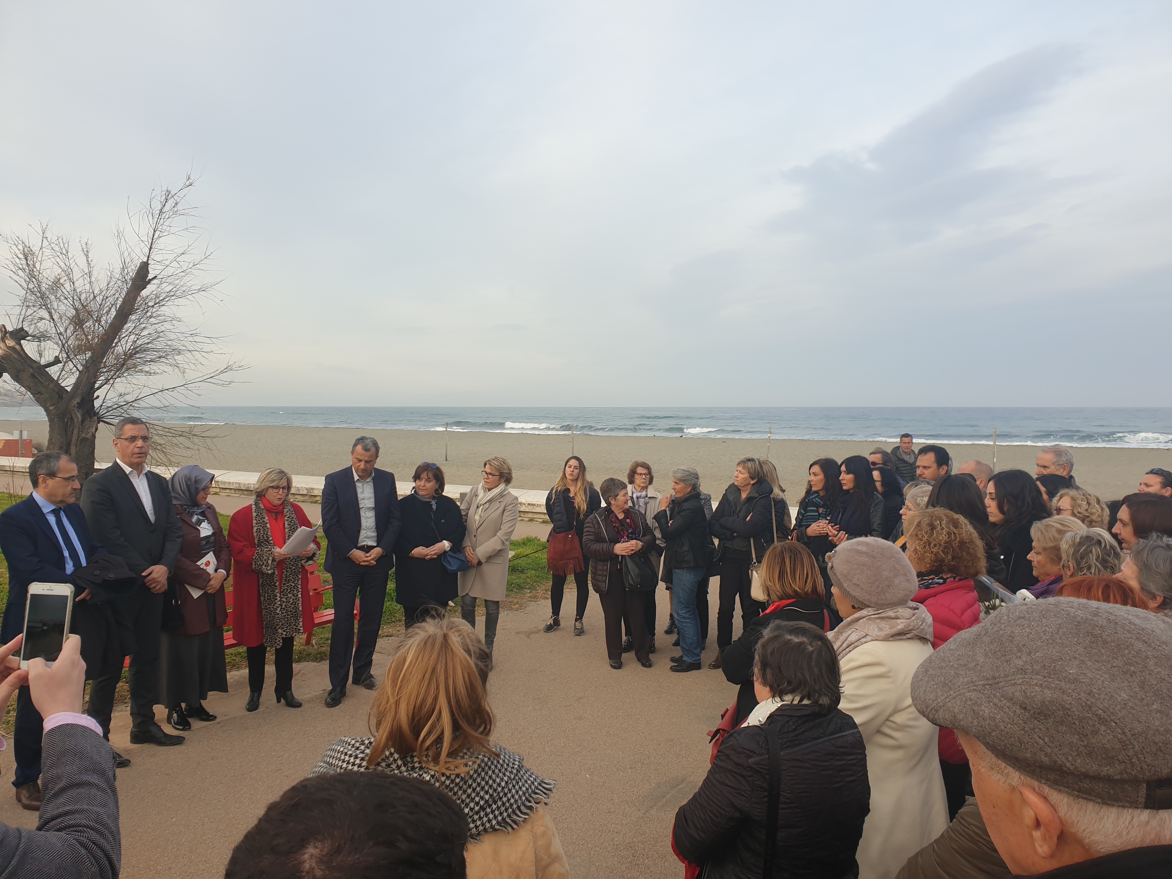 " La peur doit changer de camp ": des dizaines de personnes rassemblées à Bastia contre les violences faites aux femmes